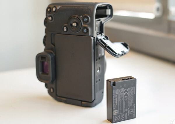 Canon EOS RP sẽ được bán tại Digi4u-9
