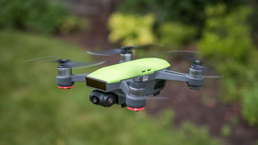 Top 5 flycam tốt nhất, đáng mua nhất hiện nay