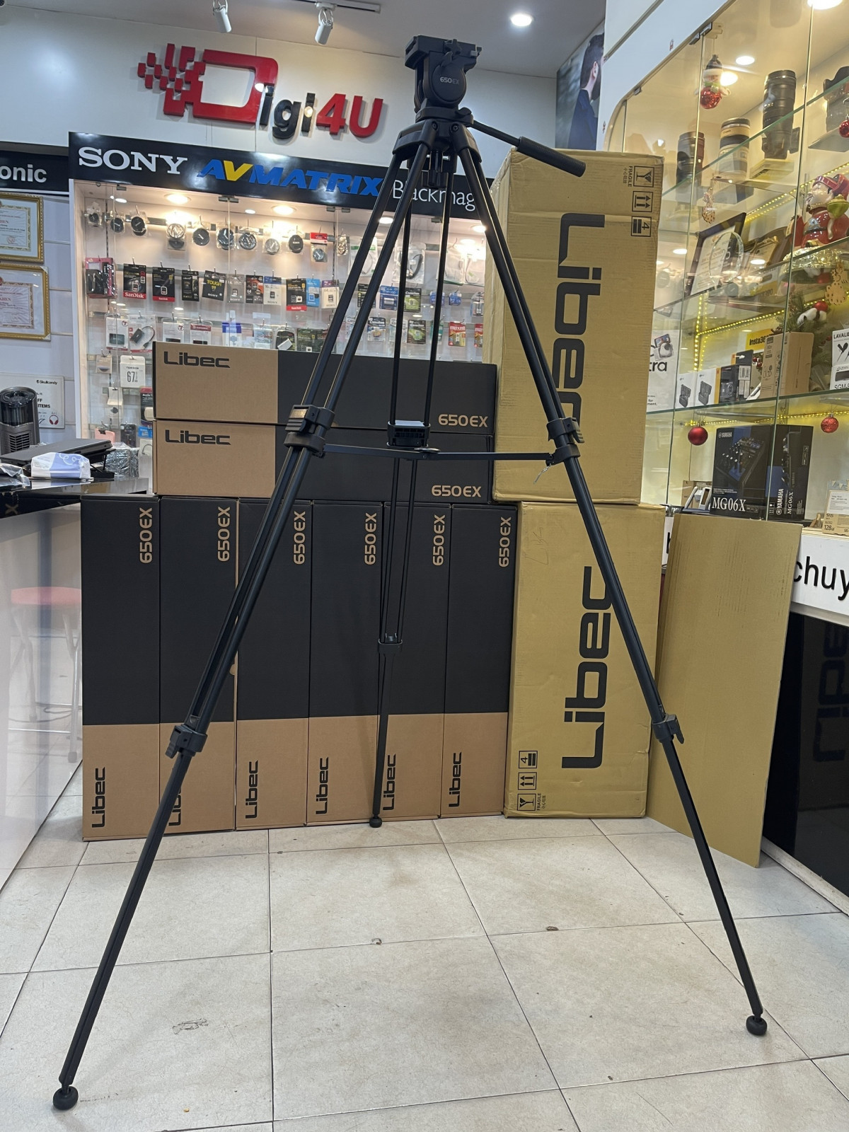 Chân máy quay Libec 650EX