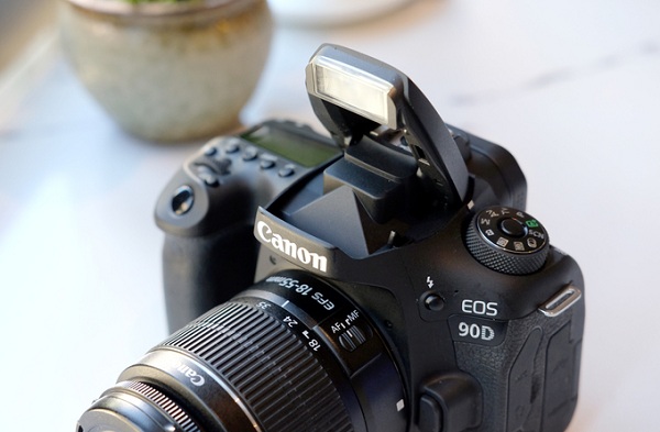 Máy ảnh Canon EOS 90D Body tốt nhất