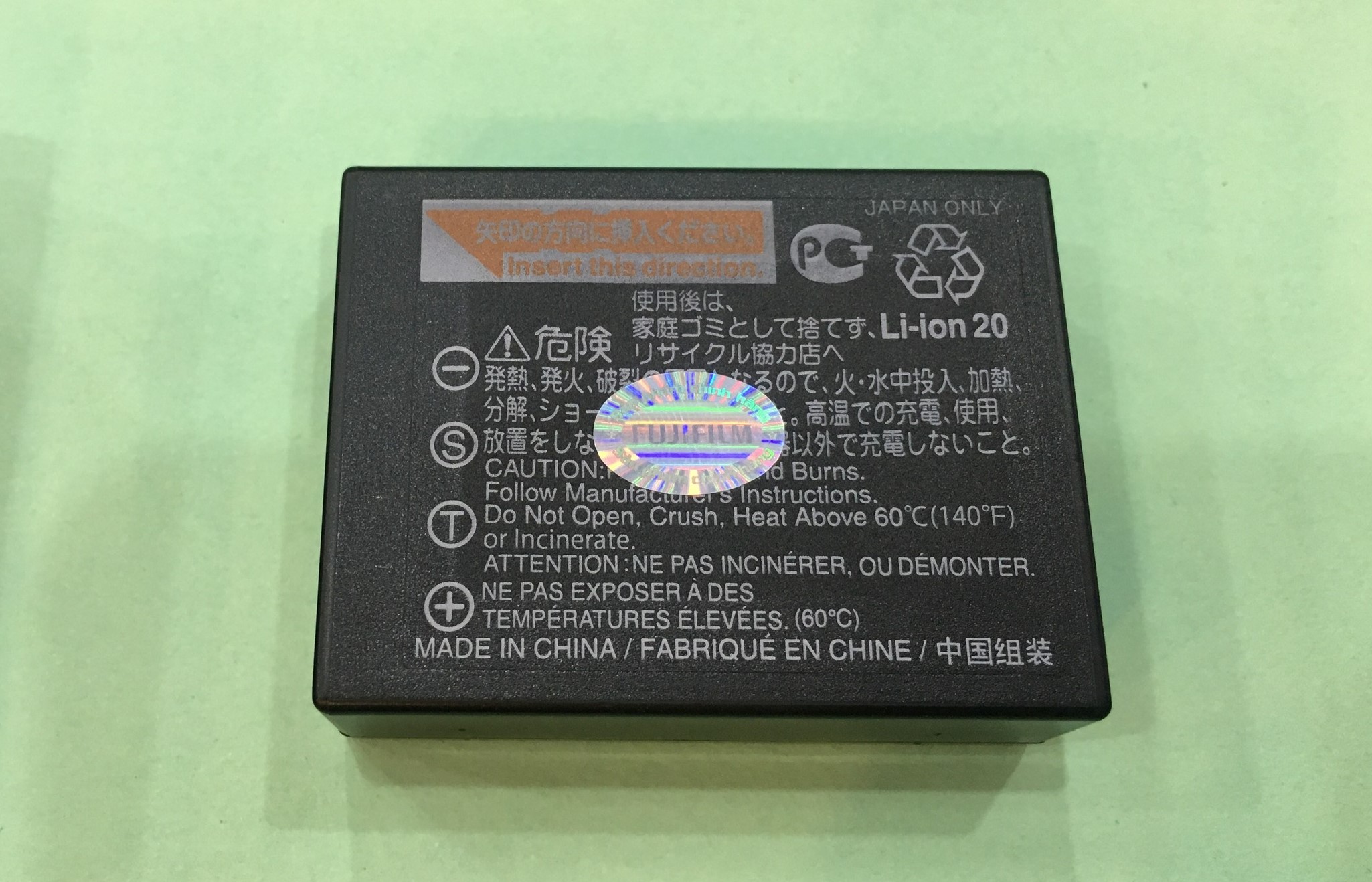 Pin Fujifilm NP-W126S _ Hàng Chính Hãng  (For X-H1 / X-Pro3 / X-T3 / X-T2 / X-T30 / X-T20 / X-T200 / X-T100 / X-E3 / X-A7 / X-A5 / X100V / X100F)