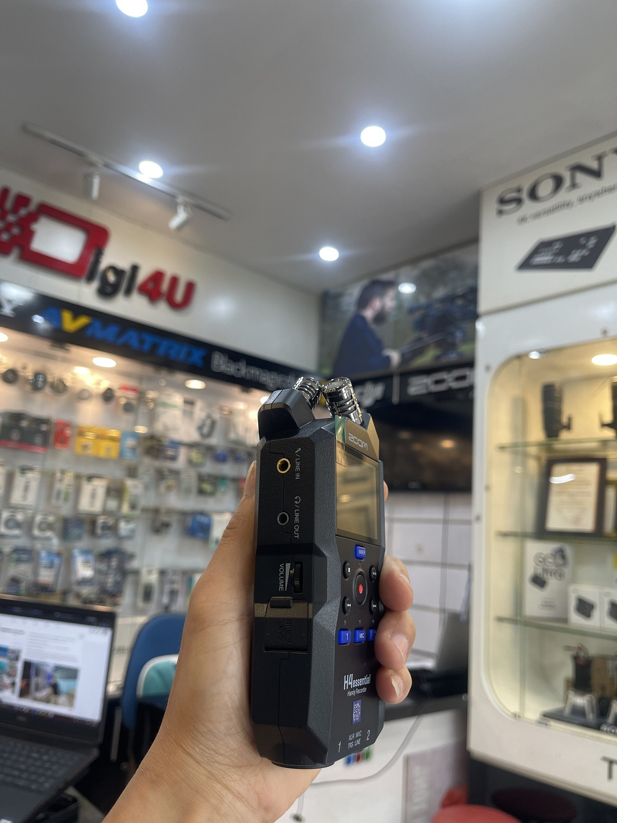 Máy ghi âm Zoom H4 Essential | Chính Hãng