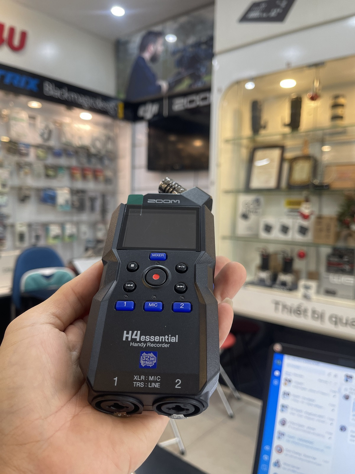 Máy ghi âm Zoom H4 Essential | Chính Hãng