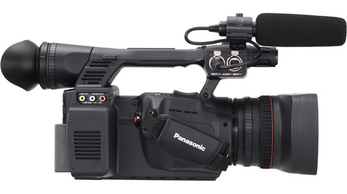 Máy quay chuyên dụng Panasonic AG-AC130A giá tốt