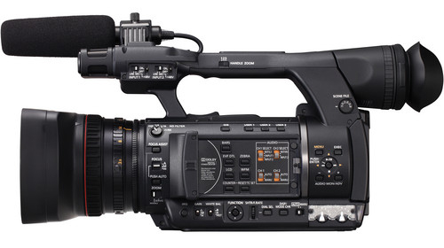 Máy quay chuyên dụng Panasonic AG-AC130A