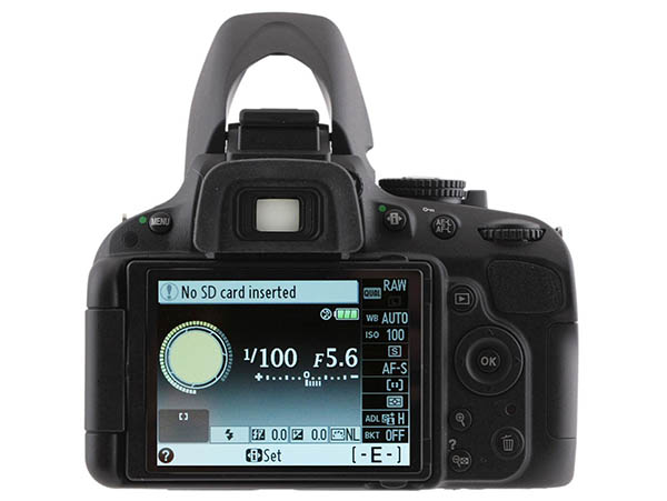 Nikon D5100 (AF-S 18-55mm F3.5-5.6) Lens Kit